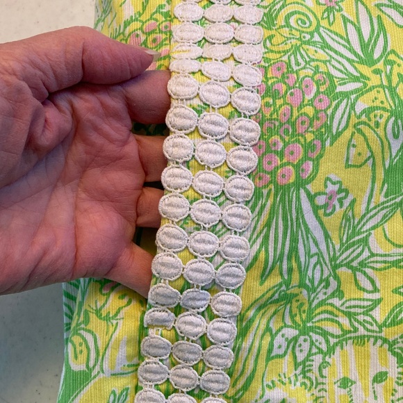 Lilly Pulitzer Shorts - Green and Yellow - Picture 6 of 8